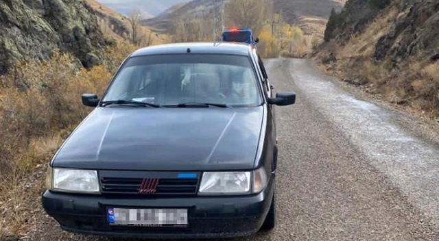 Otomobilinin içinde silahla öldürüldü