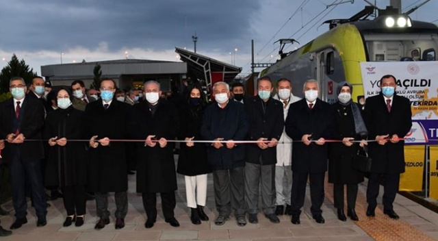 Tekirdağ'dan Avrupa'ya açılan ilk ihraç yük trenini TBMM Başkanı Şentop uğurladı Tekirdağ'dan Avrupa'ya açılan ilk ihraç yük trenini TBMM Başkanı Şentop uğurladı