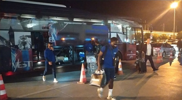 Trabzonspor, 6 saatlik gecikmenin ardından Trabzon&#039;da