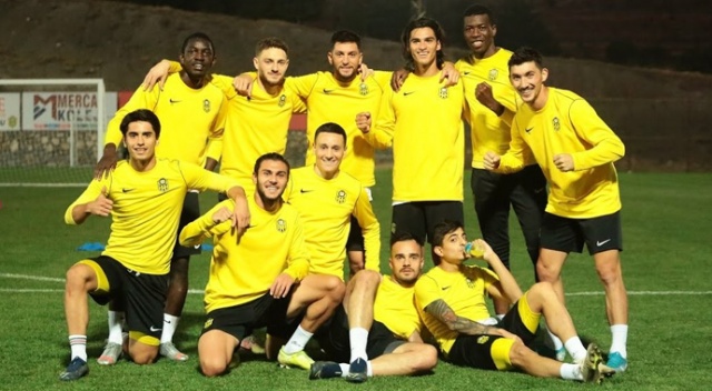 Yeni Malatyaspor’da 3 pozitif vaka daha Yeni Malatyaspor’da 3 pozitif vaka daha