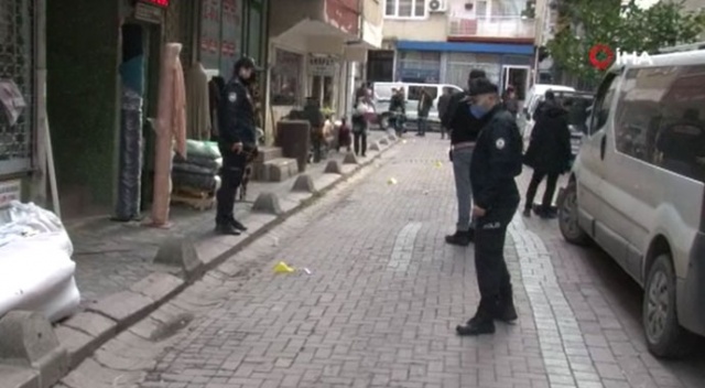 Zeytinburnu’nda silahlı kavga: 2 yaralı Zeytinburnu’nda silahlı kavga: 2 yaralı