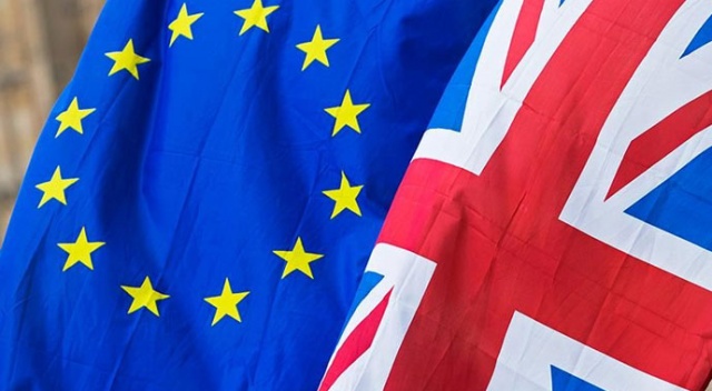 AB ve İngiltere Brexit müzakerelerini sürdürecek