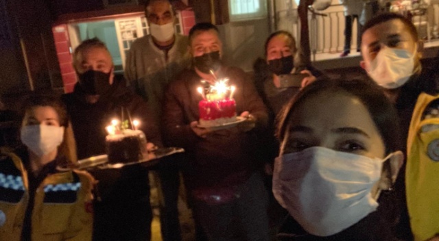 Acil vakaya geldiler, pasta ile karşılaştılar
