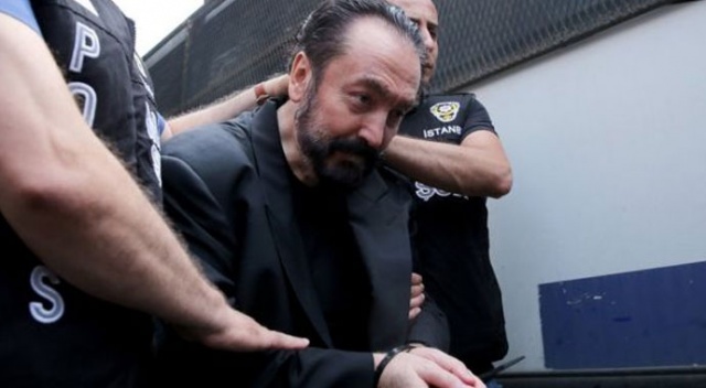 Adnan Oktar'ın rezillikleri kitap oldu Adnan Oktar'ın rezillikleri kitap oldu