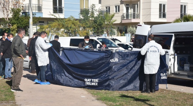 Antalya'da çocuk parkında erkek cesedi bulundu Antalya'da çocuk parkında erkek cesedi bulundu