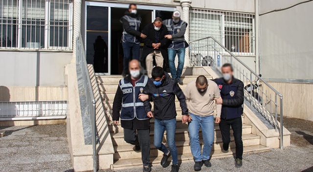Aydın'da 4 kişiye kurşun yağdıran baba ve iki oğlu tutuklandı Aydın'da 4 kişiye kurşun yağdıran baba ve iki oğlu tutuklandı