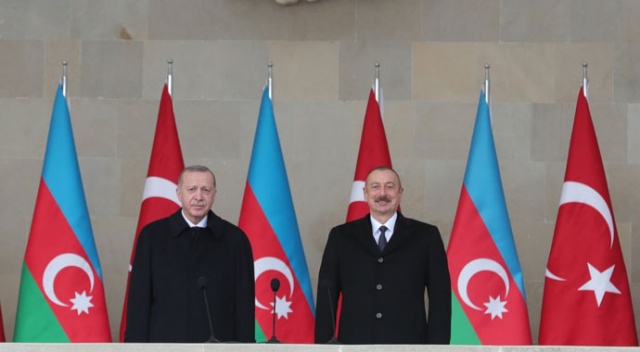 Erdoğan ve Aliyev'den Bakü'den dünyaya mesaj: Karabağ Azerbaycan'dır Erdoğan ve Aliyev'den Bakü'den dünyaya mesaj: Karabağ Azerbaycan'dır