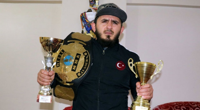 Azerbaycan asıllı milli sporcu Abdullayev, Dağlık Karabağ'da desteğini esirgemeyen Türkiye'ye minnettar Azerbaycan asıllı milli sporcu Abdullayev, Dağlık Karabağ'da desteğini esirgemeyen Türkiye'ye minnettar