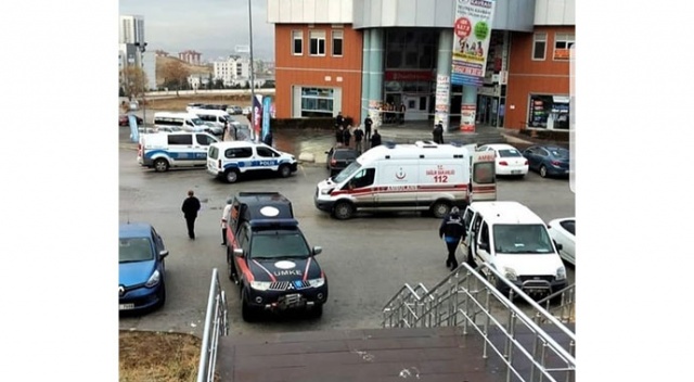 Başkent'te bankaya soygun girişimi Başkent'te bankaya soygun girişimi