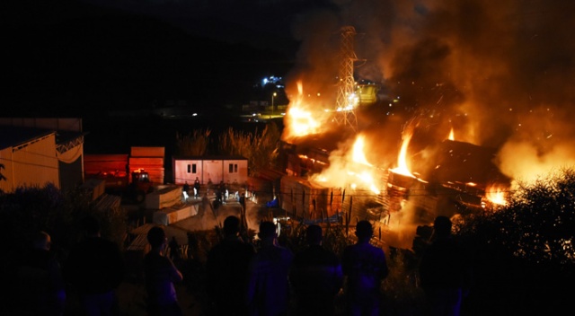 Bodrum’da palet fabrikası alev alev yandı