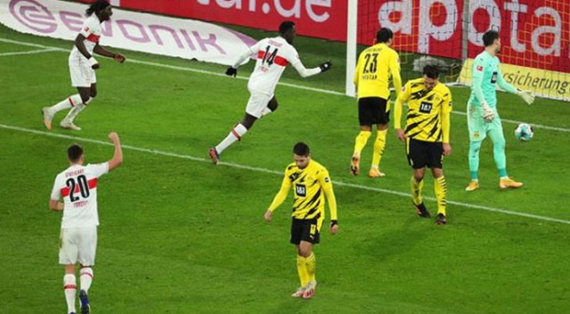 Borussia Dortmund, evinde Stuttgart&#039;a 5-1 mağlup oldu