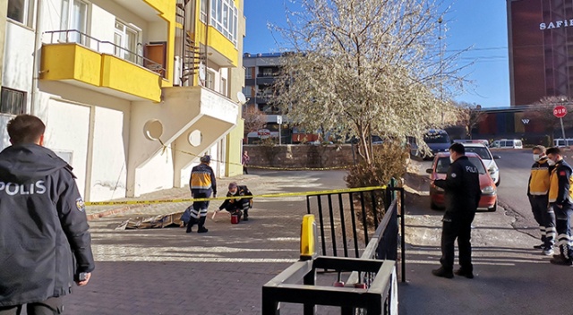 Boşanma aşamasındaki kadın 8. kattan atlayarak yaşamına son verdi Boşanma aşamasındaki kadın 8. kattan atlayarak yaşamına son verdi