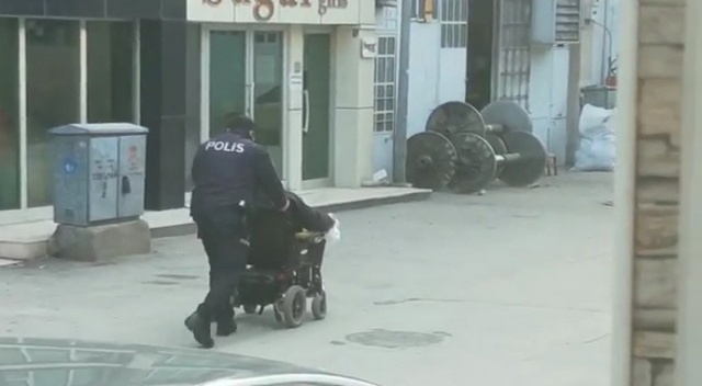 Bursa Polisi'nden "insanlık ölmemiş" dedirten hareket