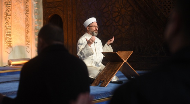 Diyanet İşleri Başkanı Erbaş, Hacıbayram Camii’nde dua programına katıldı Diyanet İşleri Başkanı Erbaş, Hacıbayram Camii’nde dua programına katıldı