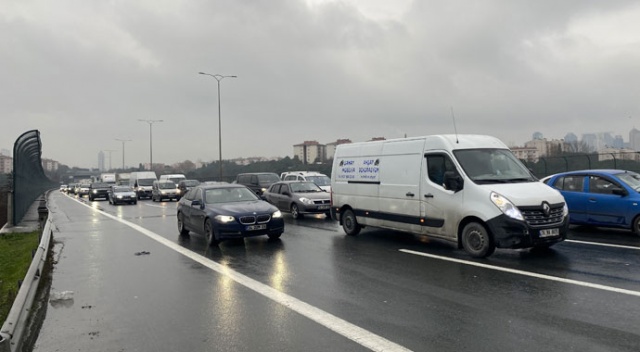 FSM Köprüsü’ndeki zincirleme kaza: TEM Otoyolu'nda uzun kuyruklar oluştu