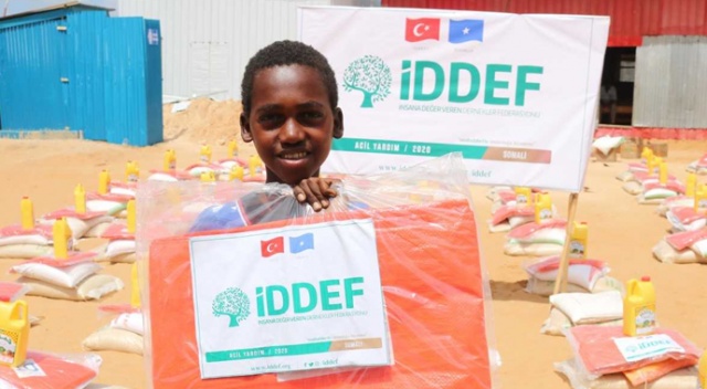 İDDEF, Somalili sel mağdurlarının yaralarını sarıyor