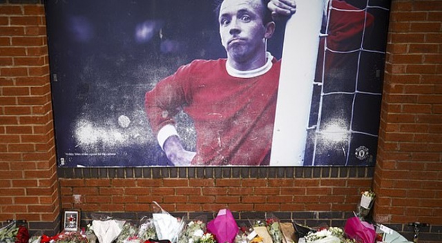 İngiliz futbol efsanesi Nobby Stiles’teki bunama topa kafayla vurmaktan kaynaklanmış İngiliz futbol efsanesi Nobby Stiles’teki bunama topa kafayla vurmaktan kaynaklanmış
