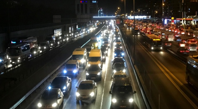 İstanbul’da trafik yoğunluğu; yüzde 71 seviyesine çıktı