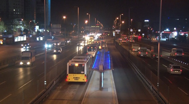 İstanbul'da yollarda hareketlilik başladı İstanbul'da yollarda hareketlilik başladı