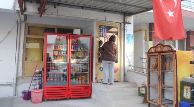 Karantinada olması gereken kadın market işletirken yakalandı