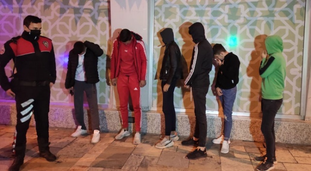 Kısıtlamayı ihmal eden gençlerin gerekçesi şaşırttı Kısıtlamayı ihmal eden gençlerin gerekçesi şaşırttı