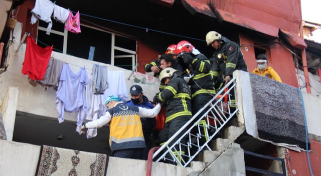 Kocaeli'de alevler içerisinden çıkarılan 4 yaşındaki çocuk hayatını kaybetti