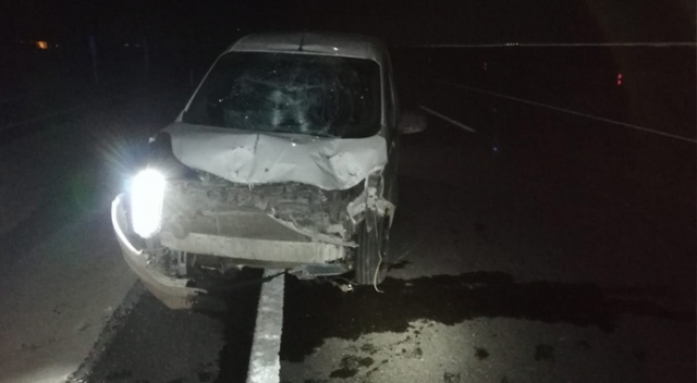 Kontrolden çıkan araç bariyerlere çarptı: 1 yaralı Kontrolden çıkan araç bariyerlere çarptı: 1 yaralı