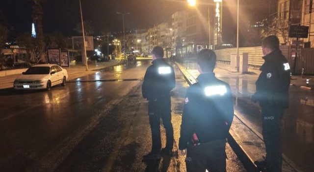 Kuşadası’nda kısıtlamaya uymayan 32 kişiye 100 bin 800 lira ceza kesildi