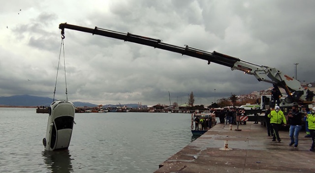 Manevra yaparken denize uçtu Manevra yaparken denize uçtu