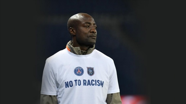 Medipol Başakşehir'in dün sahadan çekildiği PSG maçı kaldığı yerden başladı
