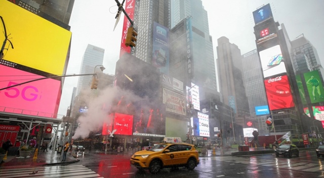 New York 'yeniden tam karantina' uygulamasına geçebilir New York 'yeniden tam karantina' uygulamasına geçebilir