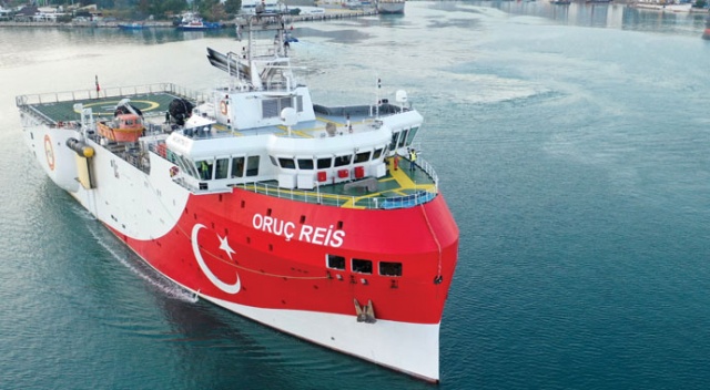 Oruç Reis gemisi Antalya Limanı'ndan ayrıldı