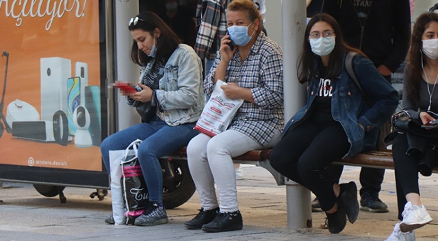 Pandemi kurallarına uymayan 28 kişiye 25 bin 200 lira ceza Pandemi kurallarına uymayan 28 kişiye 25 bin 200 lira ceza