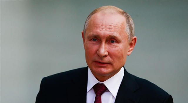 Putin, eski devlet başkanlarına ömür boyu senatörlük hakkı veren yasayı imzaladı Putin, eski devlet başkanlarına ömür boyu senatörlük hakkı veren yasayı imzaladı