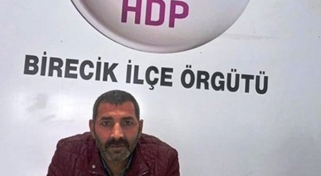 Şanlıurfa'da HDP Birecik İlçe Başkanı gözaltına alındı Şanlıurfa'da HDP Birecik İlçe Başkanı gözaltına alındı