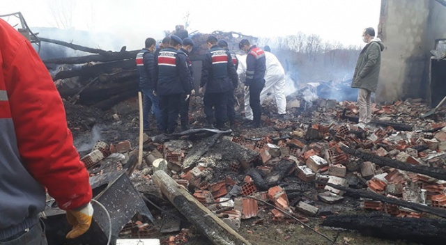 Sinop’ta yangın faciası: 2 kişi hayatını kaybetti Sinop’ta yangın faciası: 2 kişi hayatını kaybetti