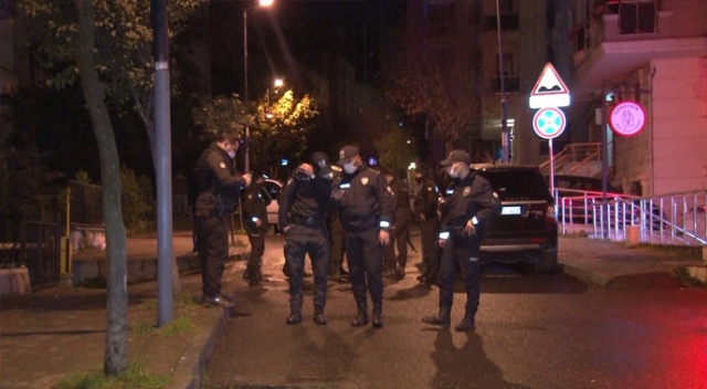 Şişli&#039;de evde başlayan silahlı kavga sokakta bitti