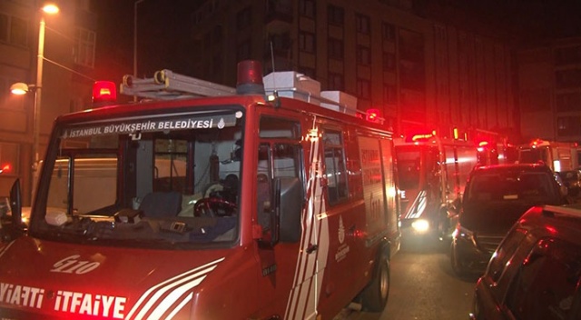 Şişli'de korkutan yangın! Mahalleli sokağa döküldü Şişli'de korkutan yangın! Mahalleli sokağa döküldü