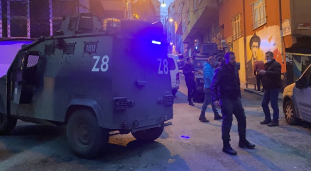 Şişli’de yolda yürüyen 18 yaşındaki gence silahlı saldırı