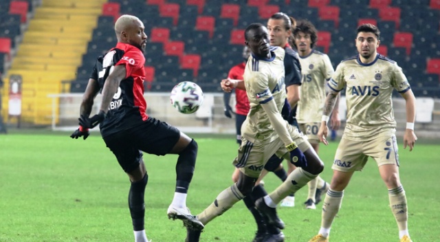 Süper Lig: Gaziantep FK: 3 - Fenerbahçe: 1 Süper Lig: Gaziantep FK: 3 - Fenerbahçe: 1