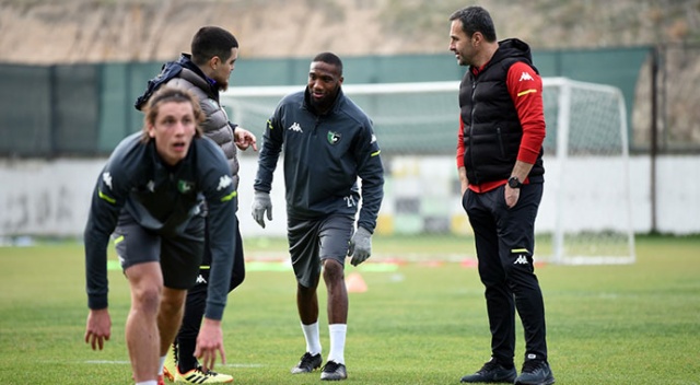 Yalçın Koşukavak, Denizlispor ile ilk antrenmanına çıktı