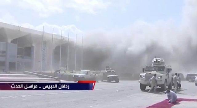 Yemen&#039;in Aden Havalimanı&#039;ndaki patlamalarda ölü sayısı 25&#039;e yükseldi