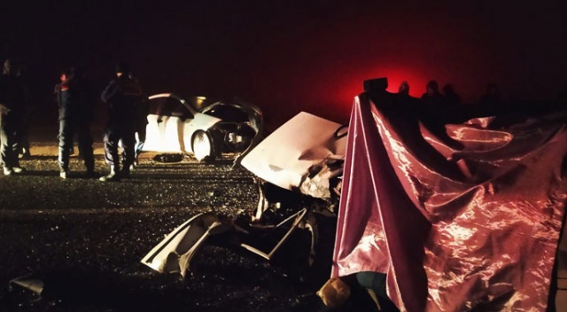 Yoğun sis nedeniyle otomobiller çarpıştı: 1 ölü