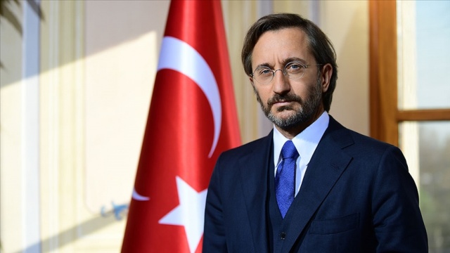 Altun: Başörtüsü düşmanları takiye yapmak zorunda hissediyorsa bu, Cumhurbaşkanımızın kararlı duruşu sayesindedir Altun: Başörtüsü düşmanları takiye yapmak zorunda hissediyorsa bu, Cumhurbaşkanımızın kararlı duruşu sayesindedir
