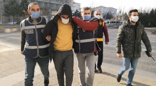 Amcasını öldüren zanlı tutuklandı Amcasını öldüren zanlı tutuklandı