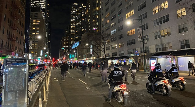 Amerika&#039;daki protestolara New York&#039;tan tepki