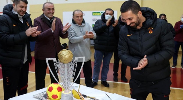 Arda Turan'ın doğum günü kutlandı Arda Turan'ın doğum günü kutlandı