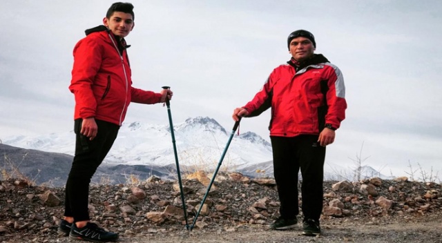 Baba ve oğlu, havada ve karada ayrılmaz ikili oldu