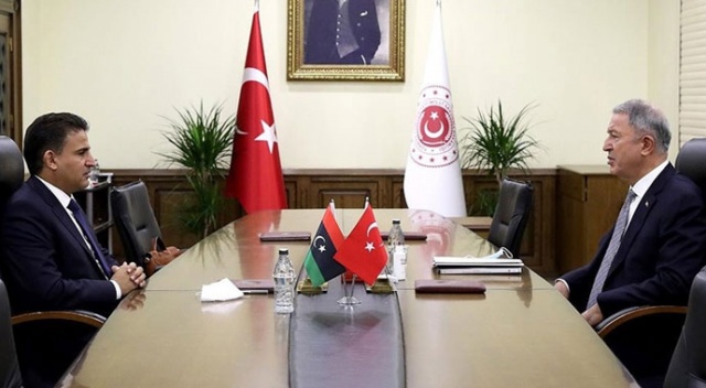 Bakan Akar, Libya Milli Mutabakat Hükümeti Savunma Bakanı Nemruş ile bir araya geldi