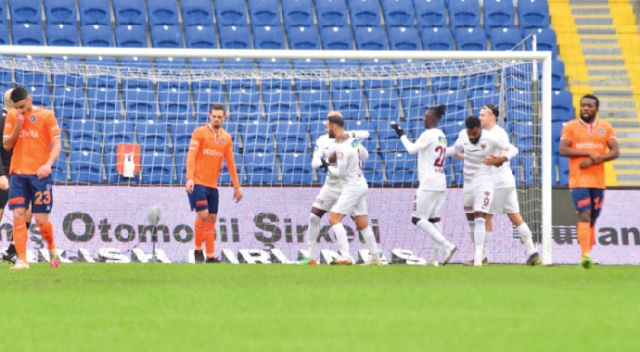 Başakşehir dağıldı Başakşehir dağıldı